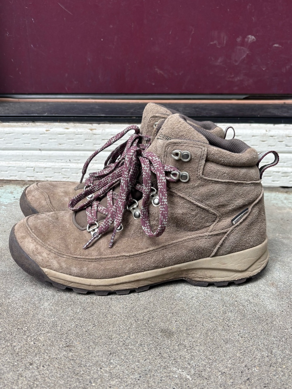 Women’s Danner hiking boots size 9
